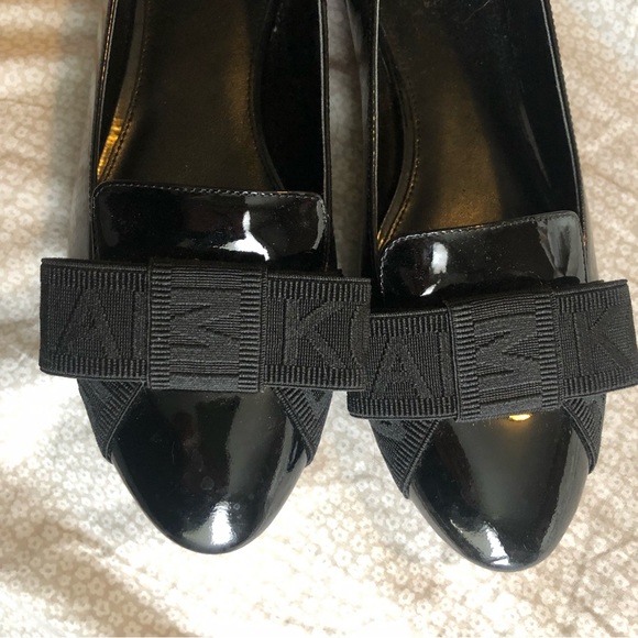 Michael Kors Flats - Picture 2 of 4